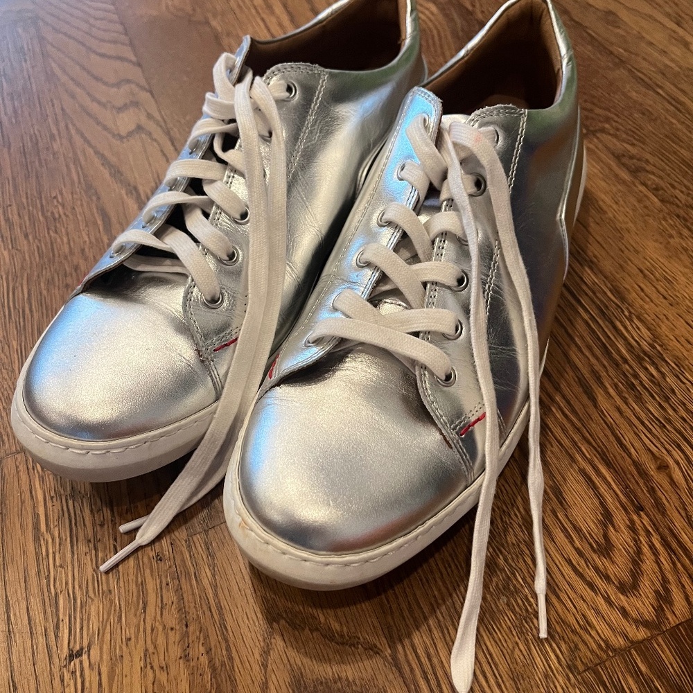 Moral Code Donald Driver - Silver Low Top Men’s 9… - image 1